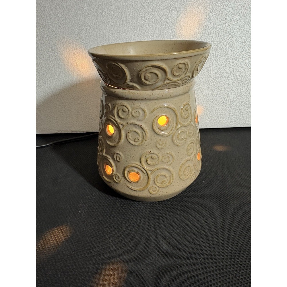Scentsy Angora Full Size Warmer Tan Beige Cream Spirals Retired Tested